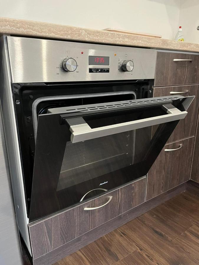 Apartment Charkovska Κάρλοβι Βάρι Εξωτερικό φωτογραφία