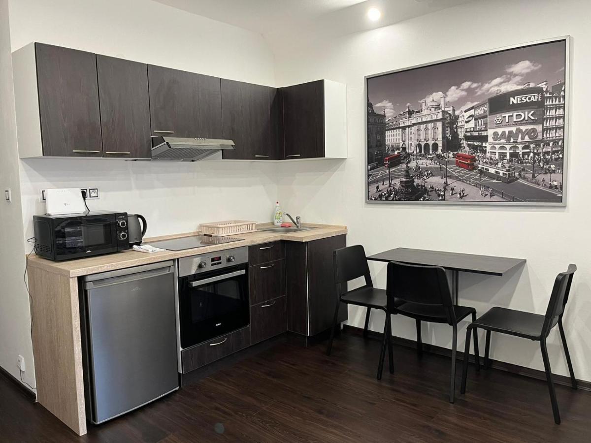 Apartment Charkovska Κάρλοβι Βάρι Εξωτερικό φωτογραφία